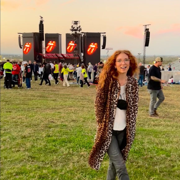 Meet your Posher, Alex-anna - Picture 4 of 4